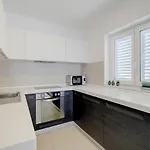 330 Apartman