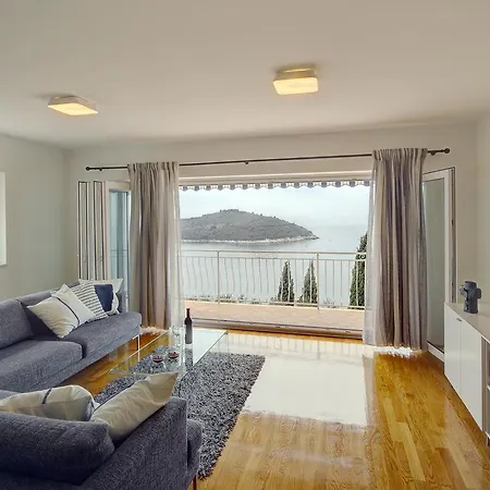 アパート 330 ドゥブロブニク