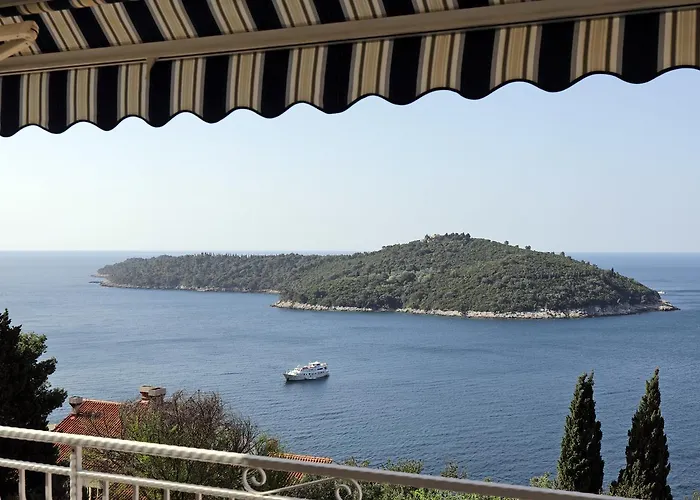 330 Dubrovnik