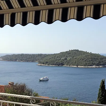 330 Ντουμπρόβνικ